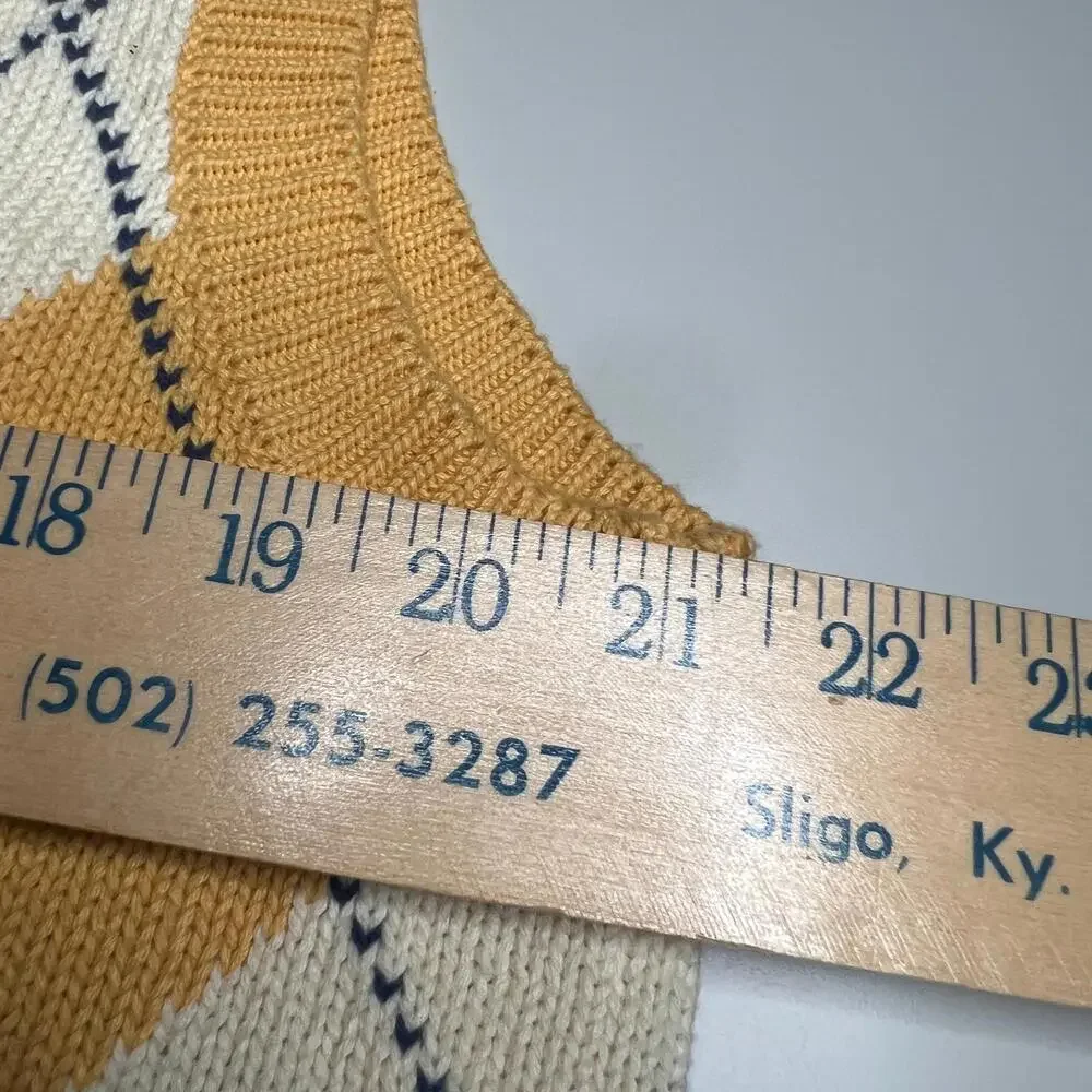 Woods & Gray Sweater Vest Men’s L Tartan Plaid VTG 90s Tennis V-Neck Golf Preppy - Picture 6 of 9